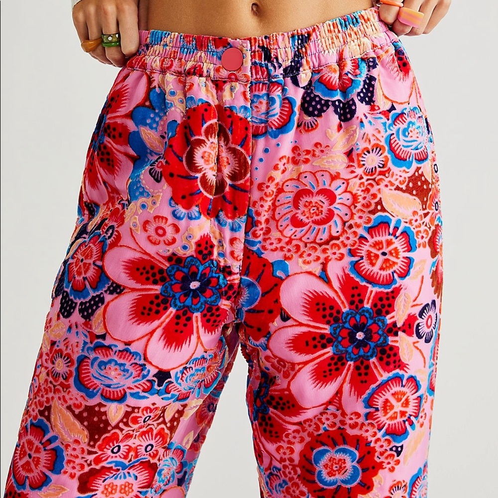 Free People Sun Valley Velvet Pants. Medium. NWT - Picture 4 of 4